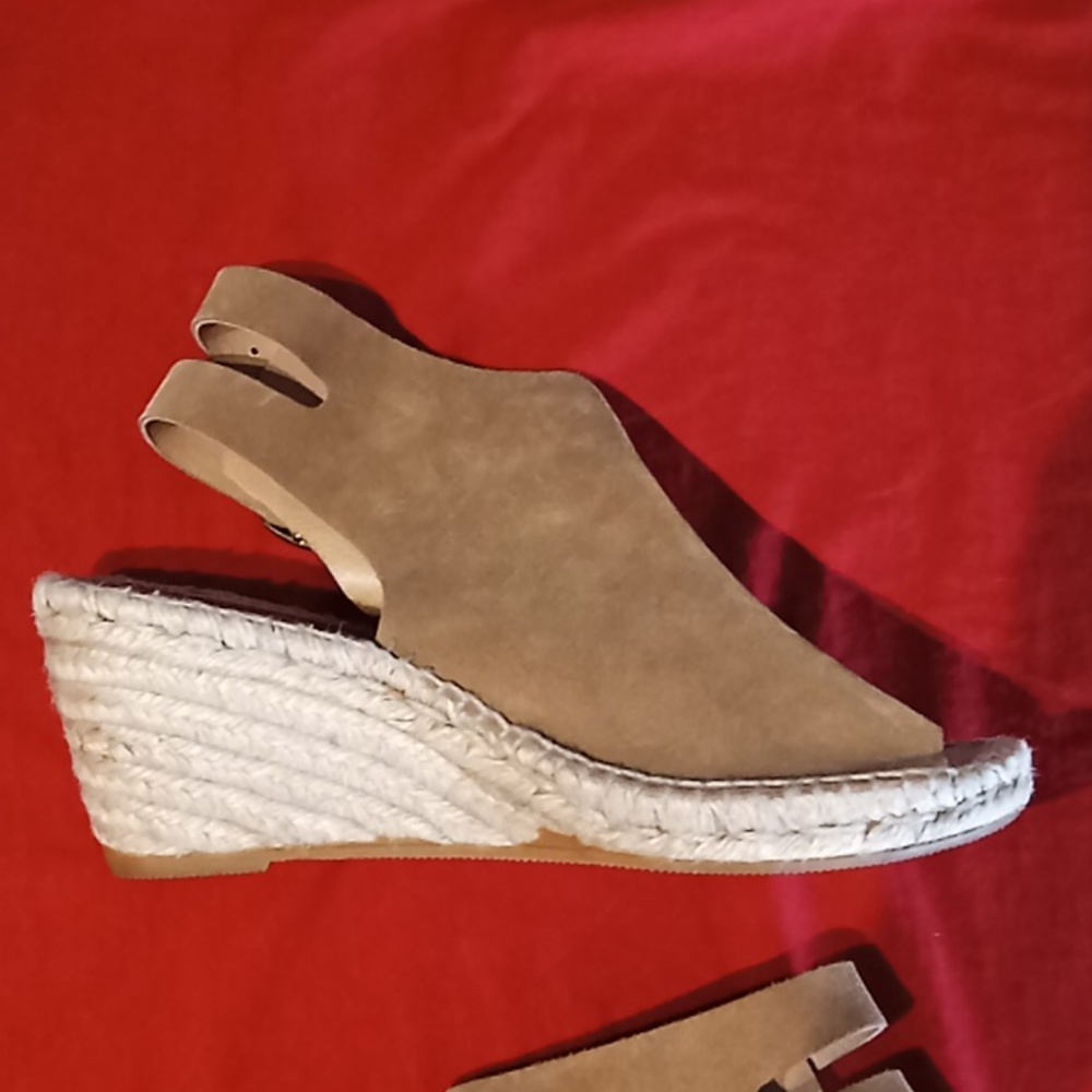 KANNA Nude Tan Suede Open Toe Wedge Double Buckle Slingback Sandals. Size 91/2. - Picture 4 of 16